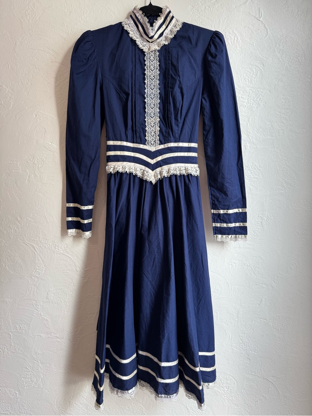 1970s Gunne Sax by Jessica Blue White Lace Trim Victorian Revival Midi Dress 5